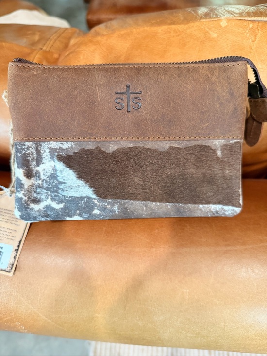 STS Ranchwear Handbags - STS Ranchwear Rio Crossbody bag w/ tags